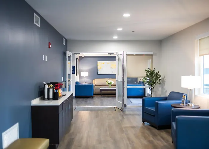 Hotel Stayapt South *