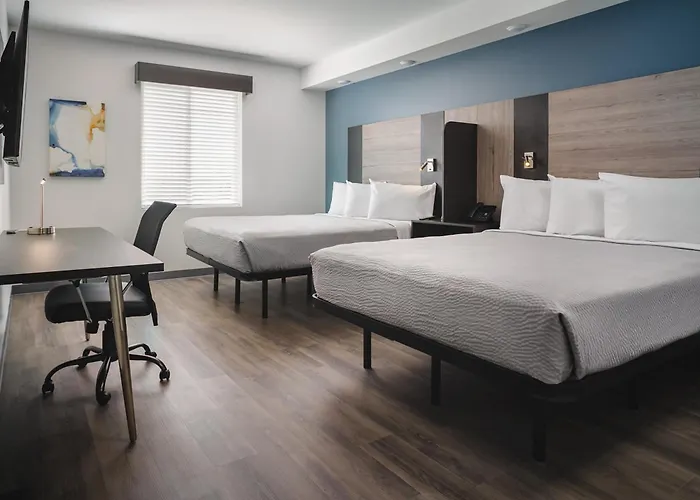 Stayapt South Hotel